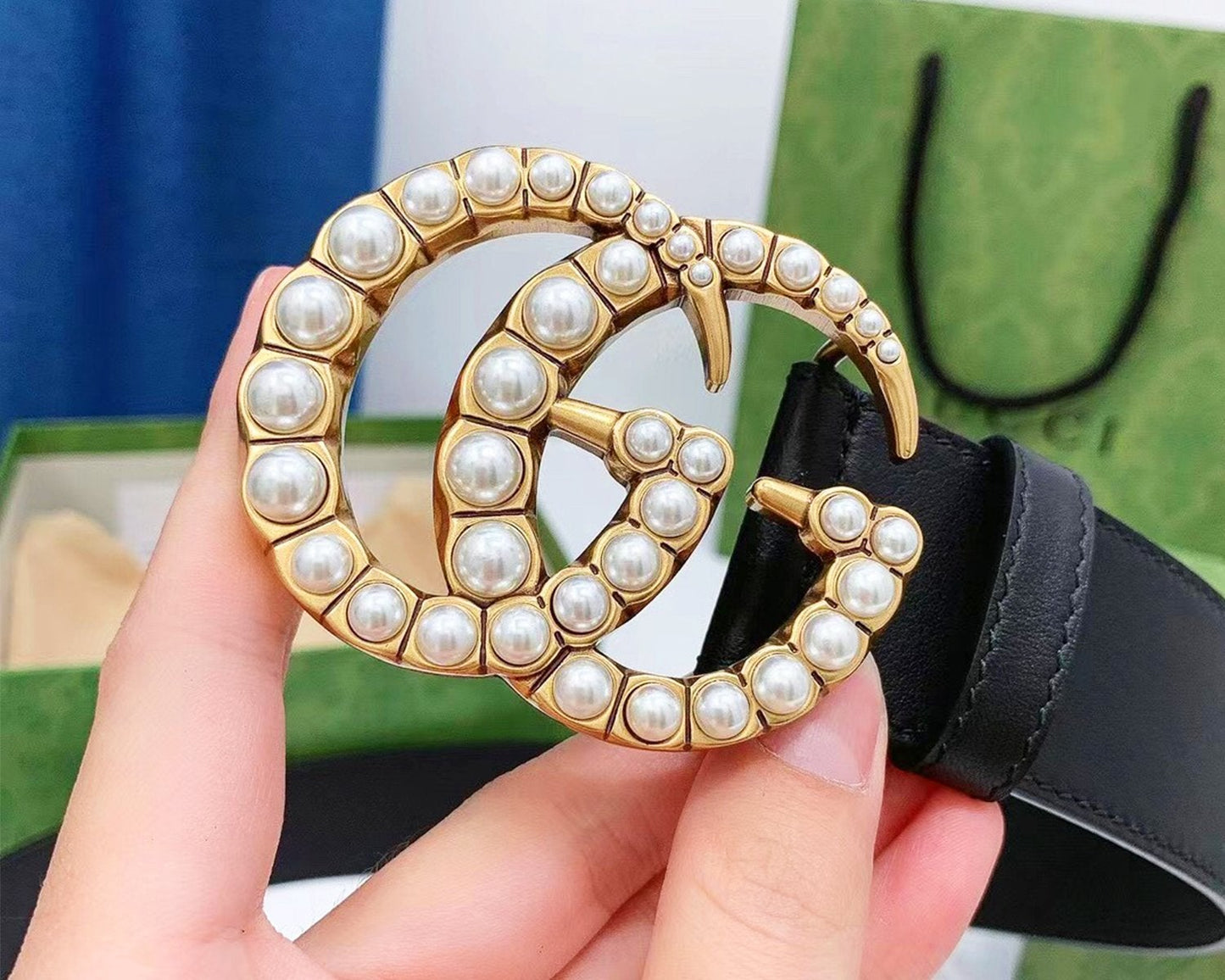 Black Leather Gucci belt Pearl Gold-toned Double G buckle for Women