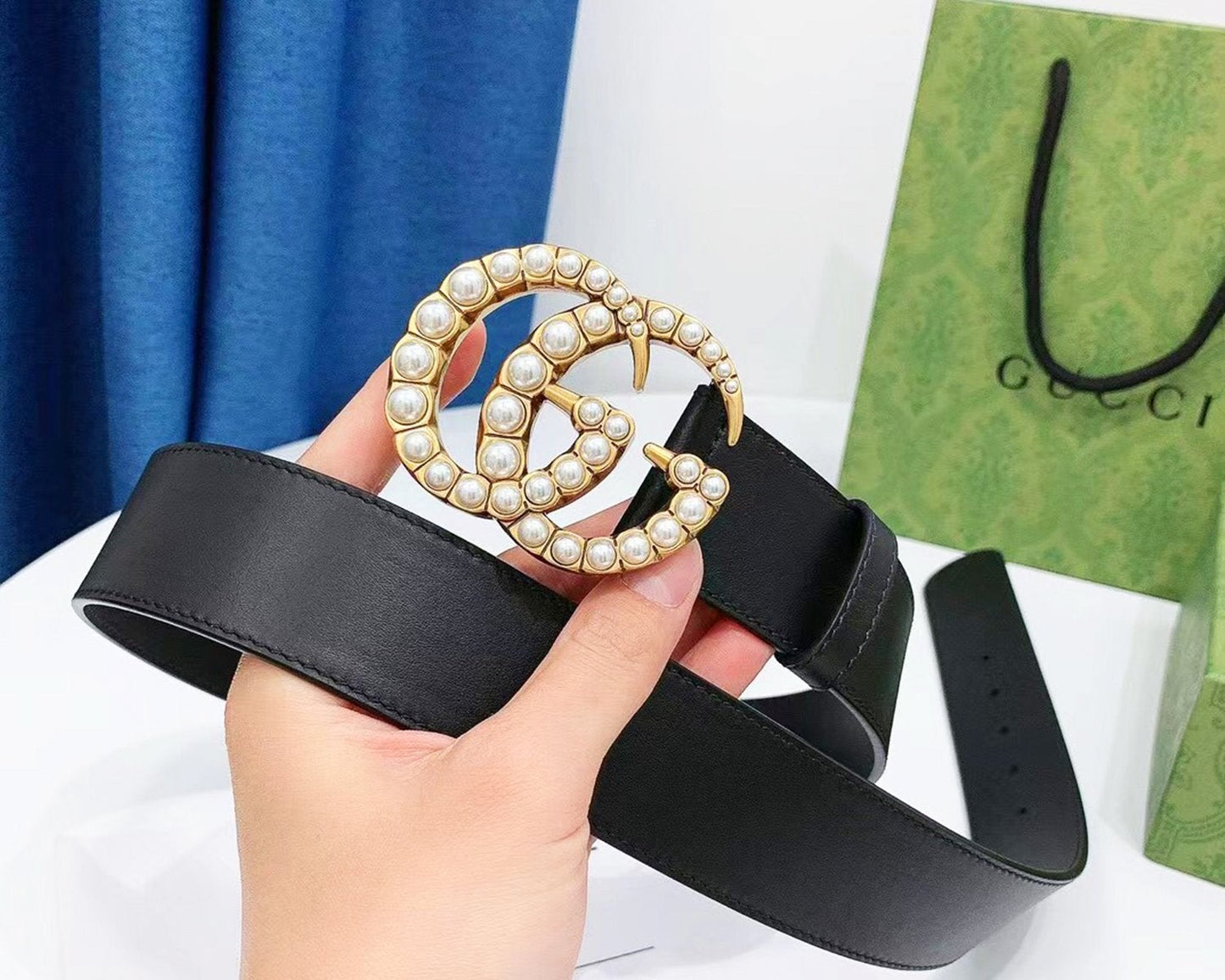 Black Leather Gucci belt Pearl Gold-toned Double G buckle for Women