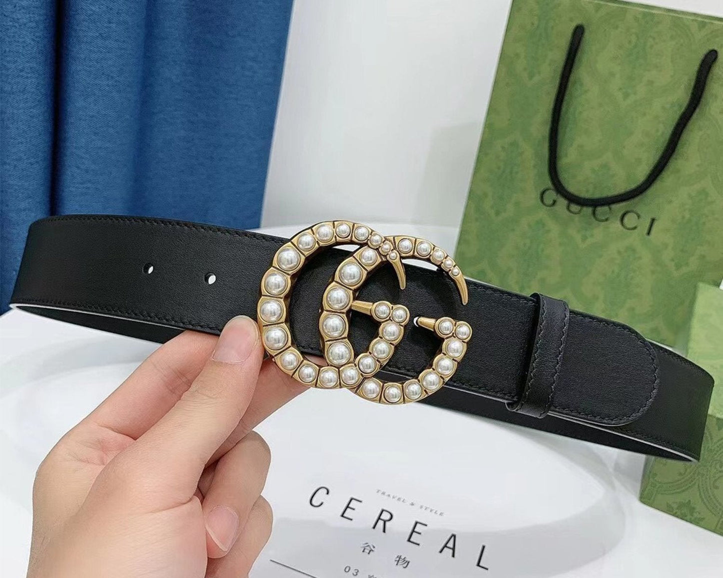 Black Leather Gucci belt Pearl Gold-toned Double G buckle for Women