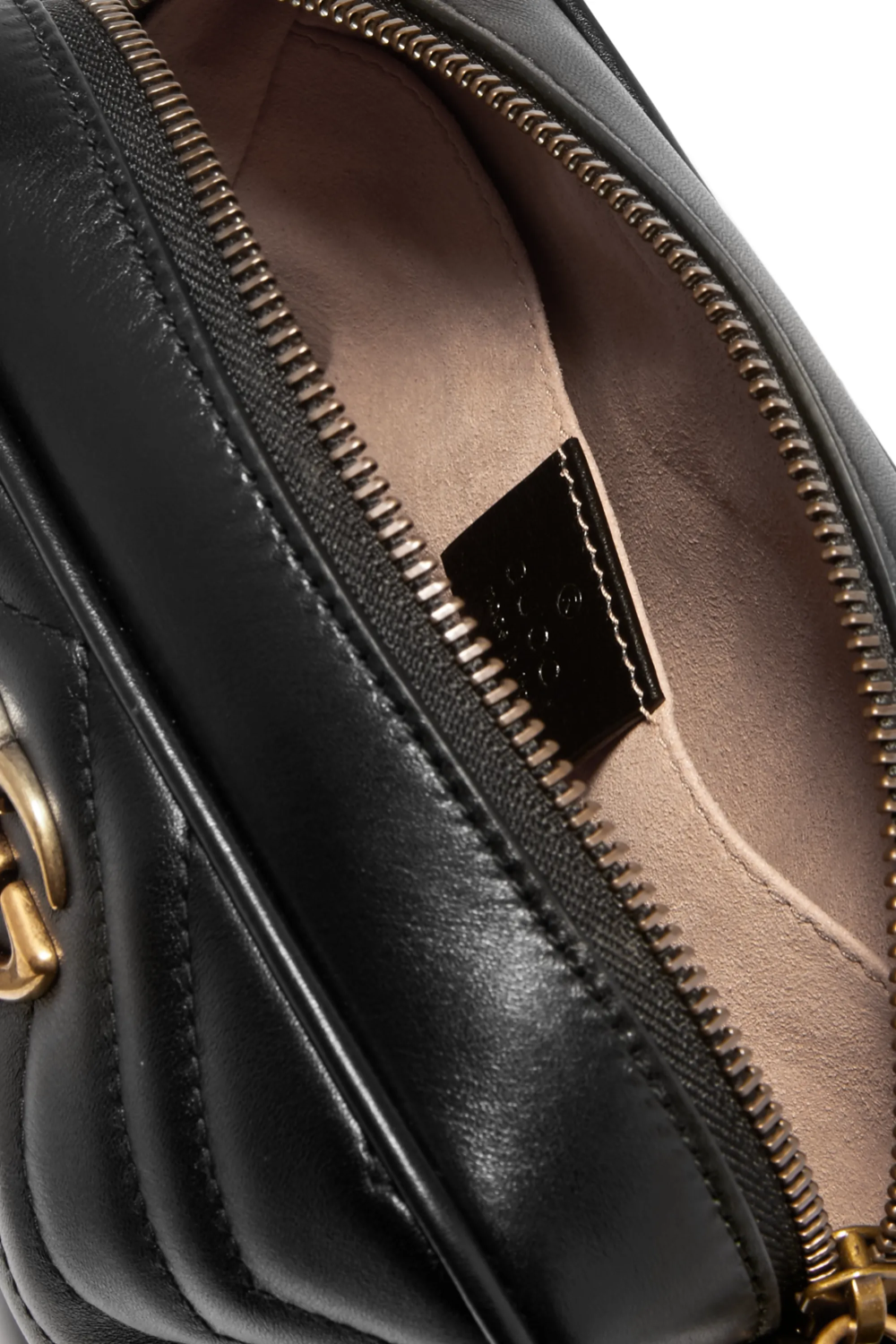 GG Marmont Camera mini quilted leather shoulder bag
