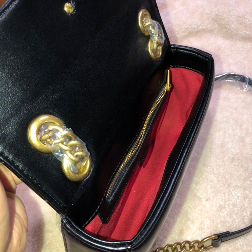 Small quilted GG Marmont shoulder bag BLACK
