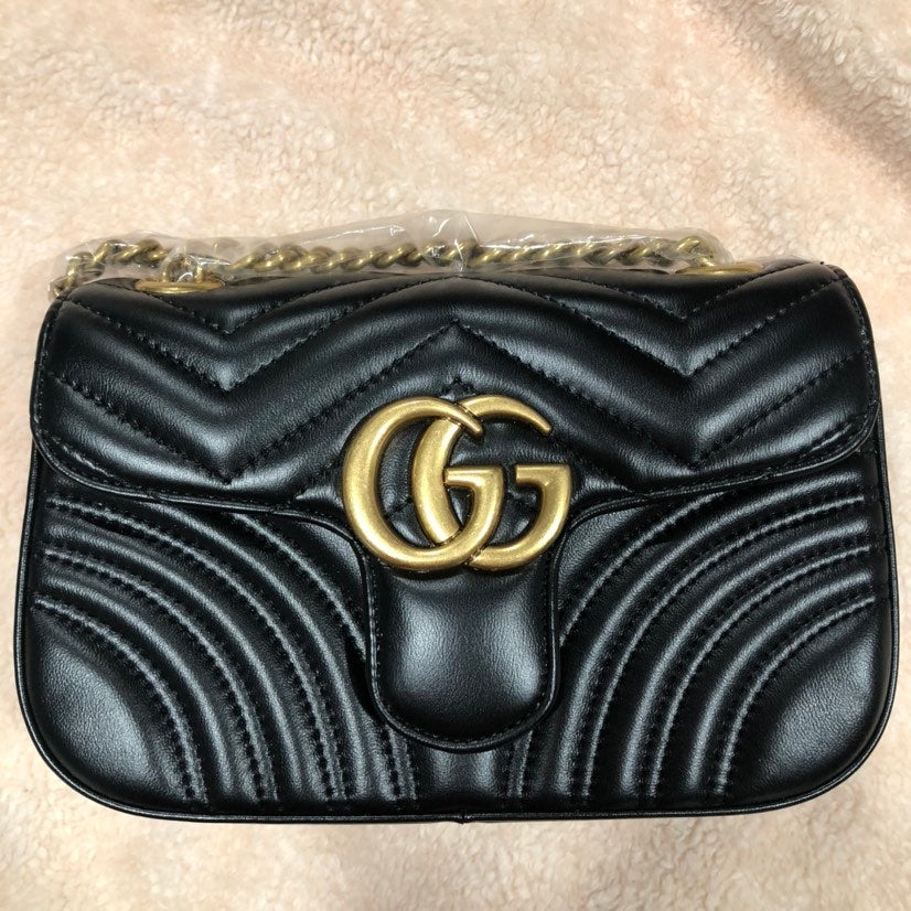 Small quilted GG Marmont shoulder bag BLACK